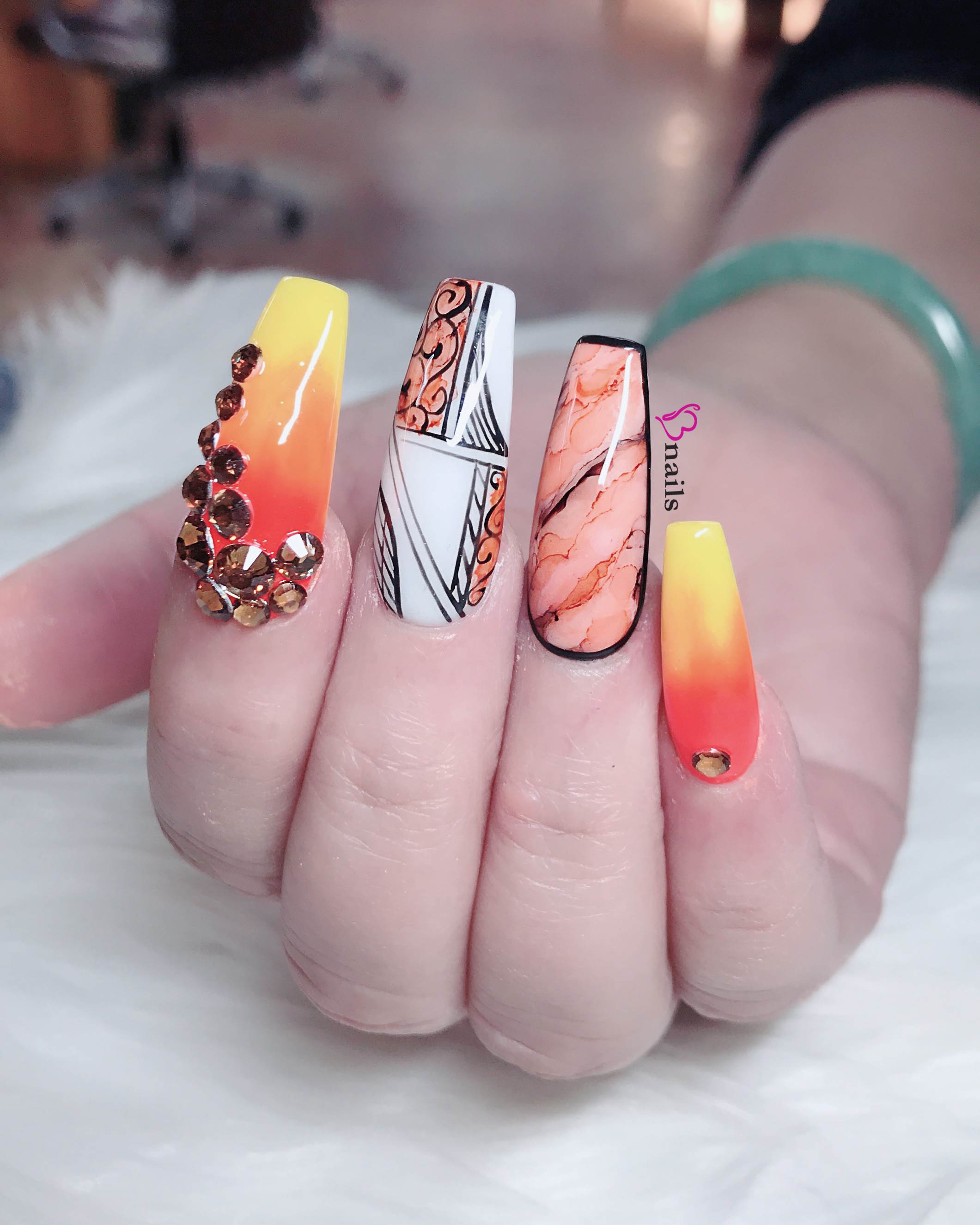 Ombre long nail with rhinestones