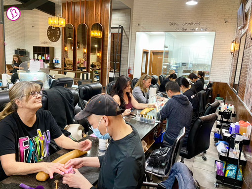 Schedule your dip powder manicure at a top-rated nail salon