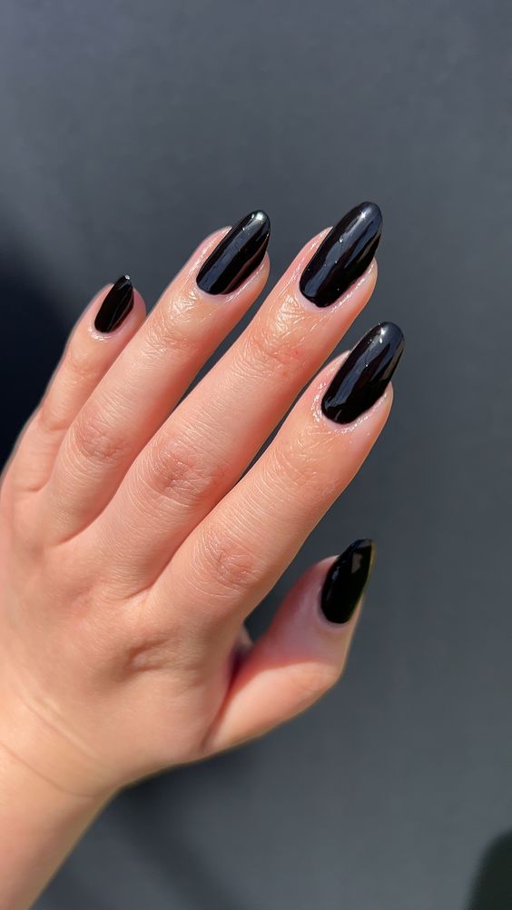 Bold black nails at Bnails salon